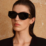 The Debbie | D-Frame Sunglasses in Black (C1)